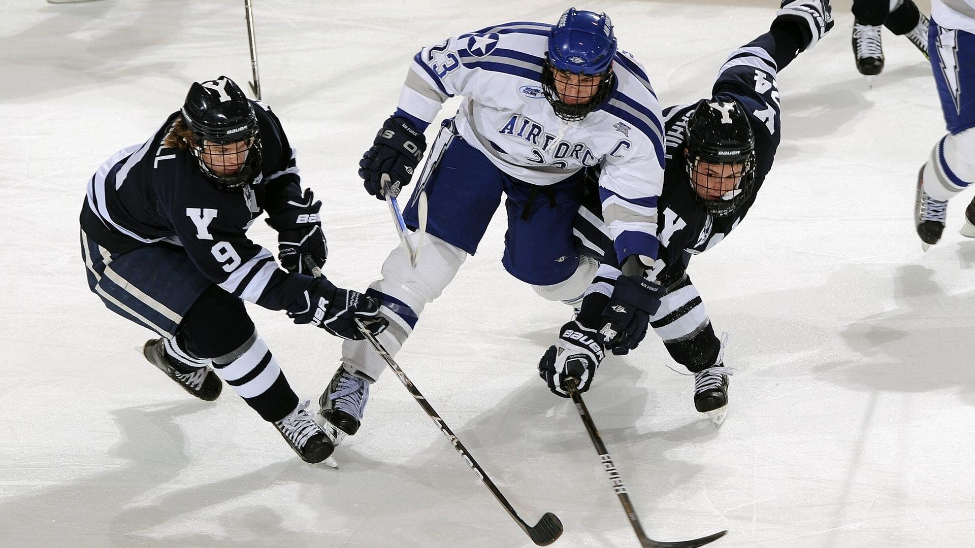 城市体育志愿者运动日 志愿者从场边走向赛道亲身上阵